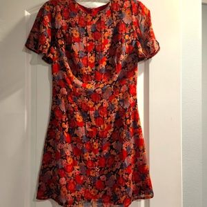 Lined floral dress with cap sleeves